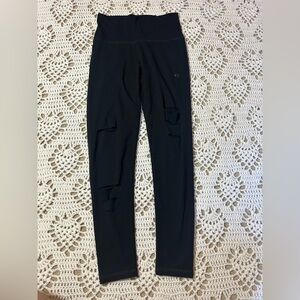 Aerie Chill Leggings Size M Black Distressed Holes Hi Rise 27.5” Inseam